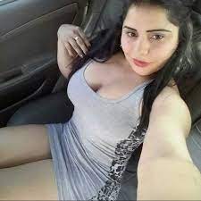 Kayışdağı escort Ceren, mavi gözlü, uzun sarı saçlı, çekici bir bayan